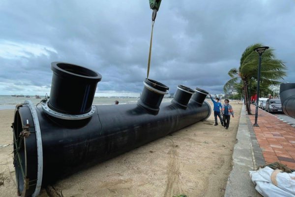 Customized and manufactured header HDPE pipe especially for the Pattaya flood rescue project