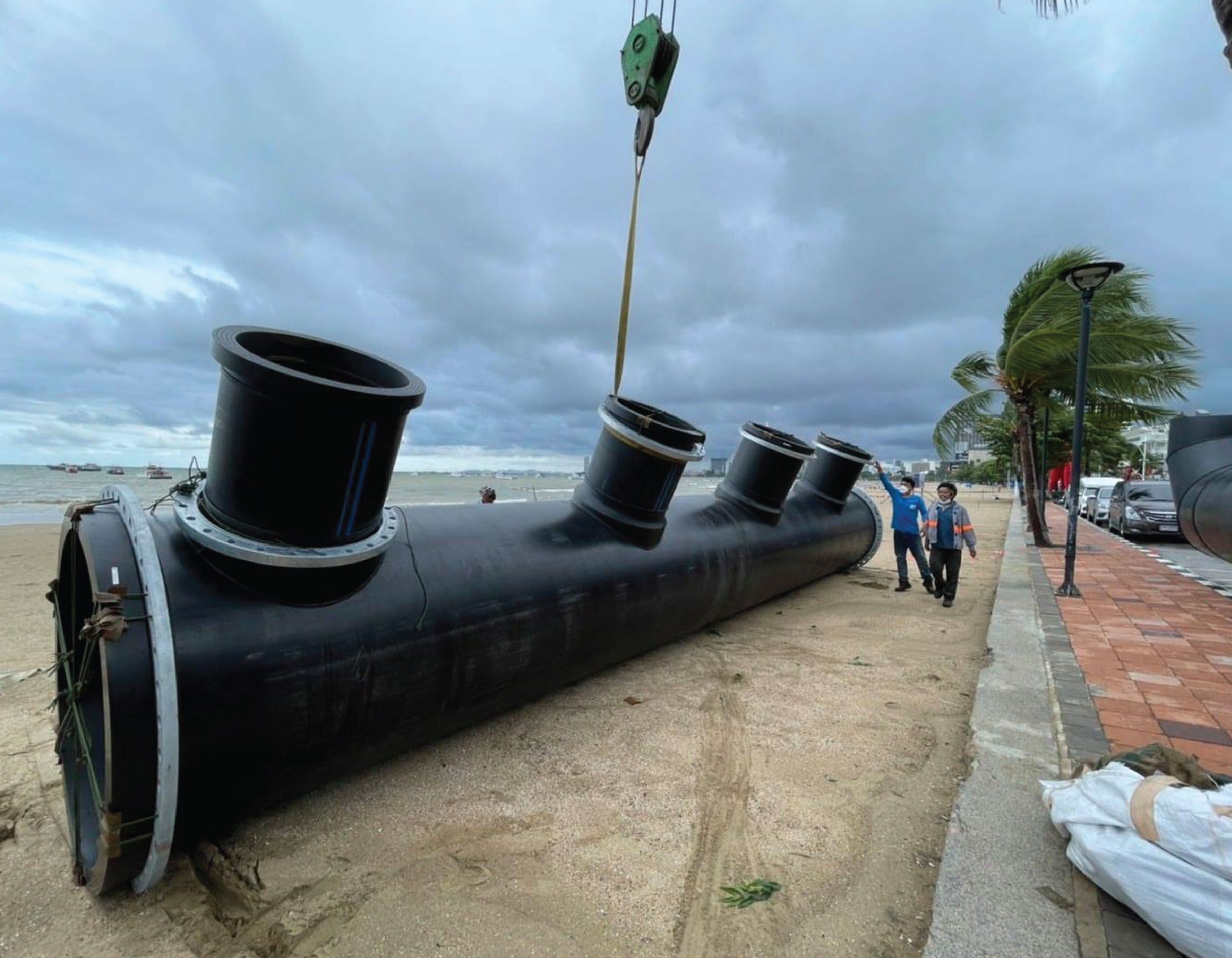 Customized and manufactured header HDPE pipe especially for the Pattaya flood rescue project
