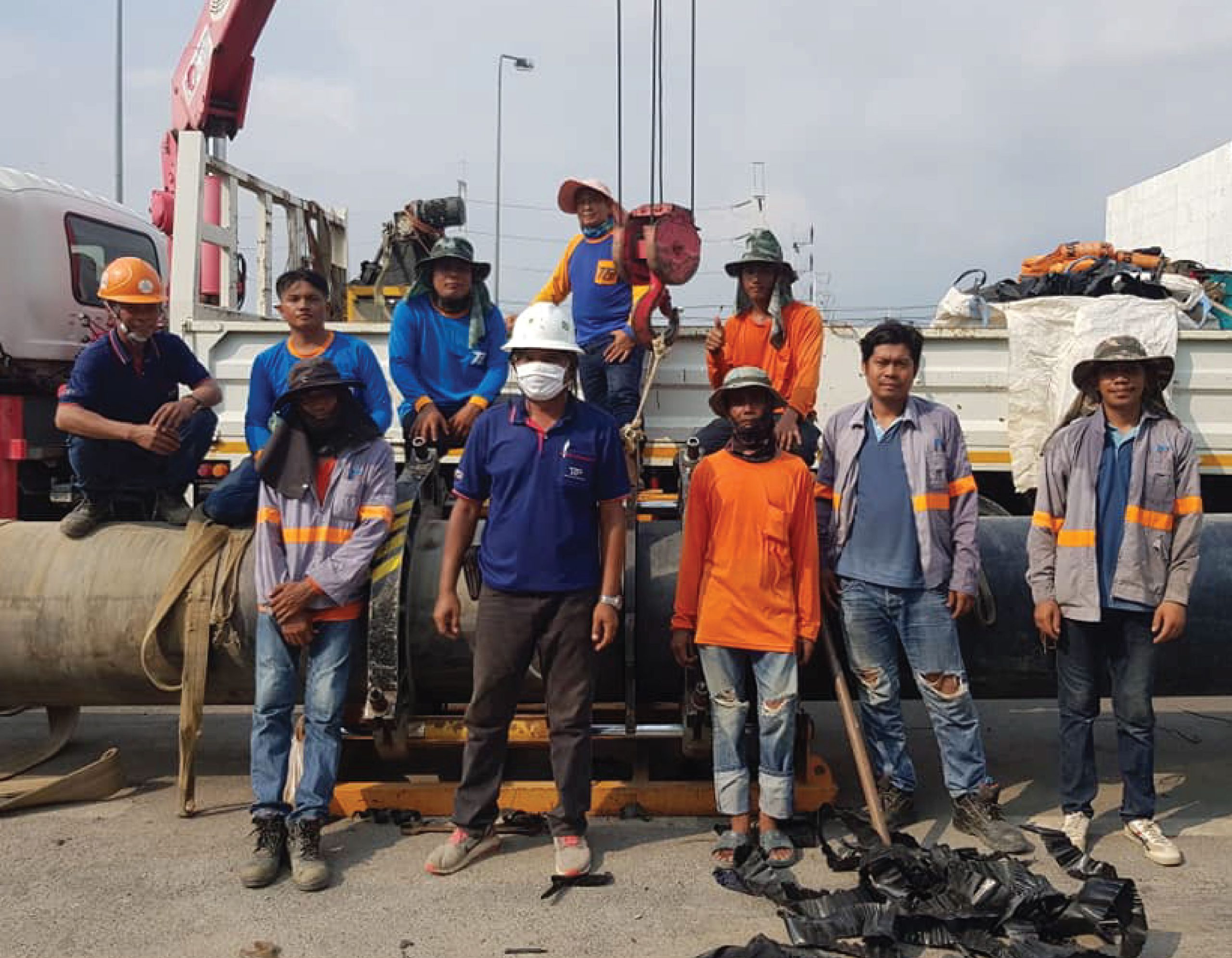 TAP team laying HDPE pipes to help drought in Bang Pakong